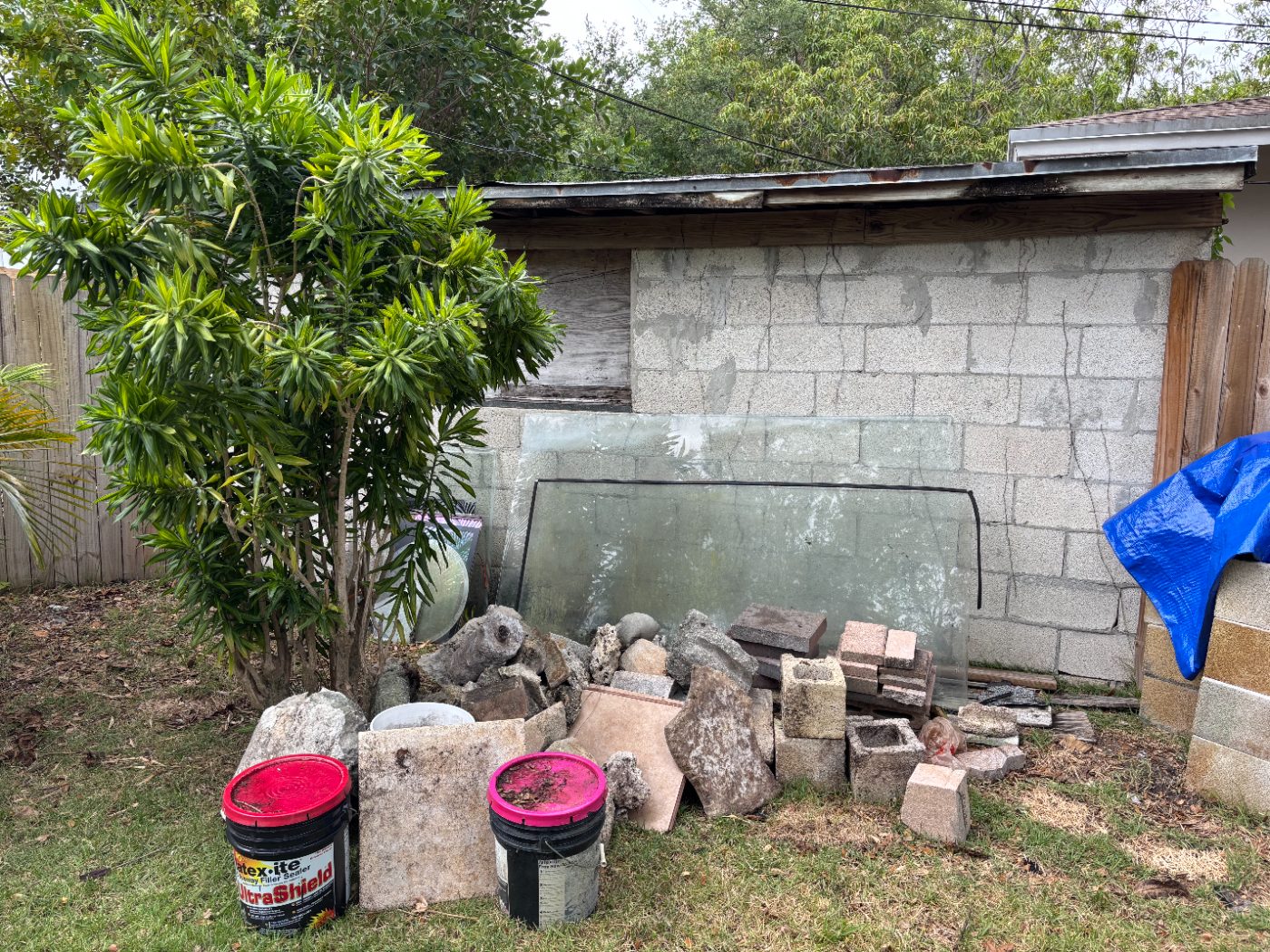 construction-debris-removal-before-fort-